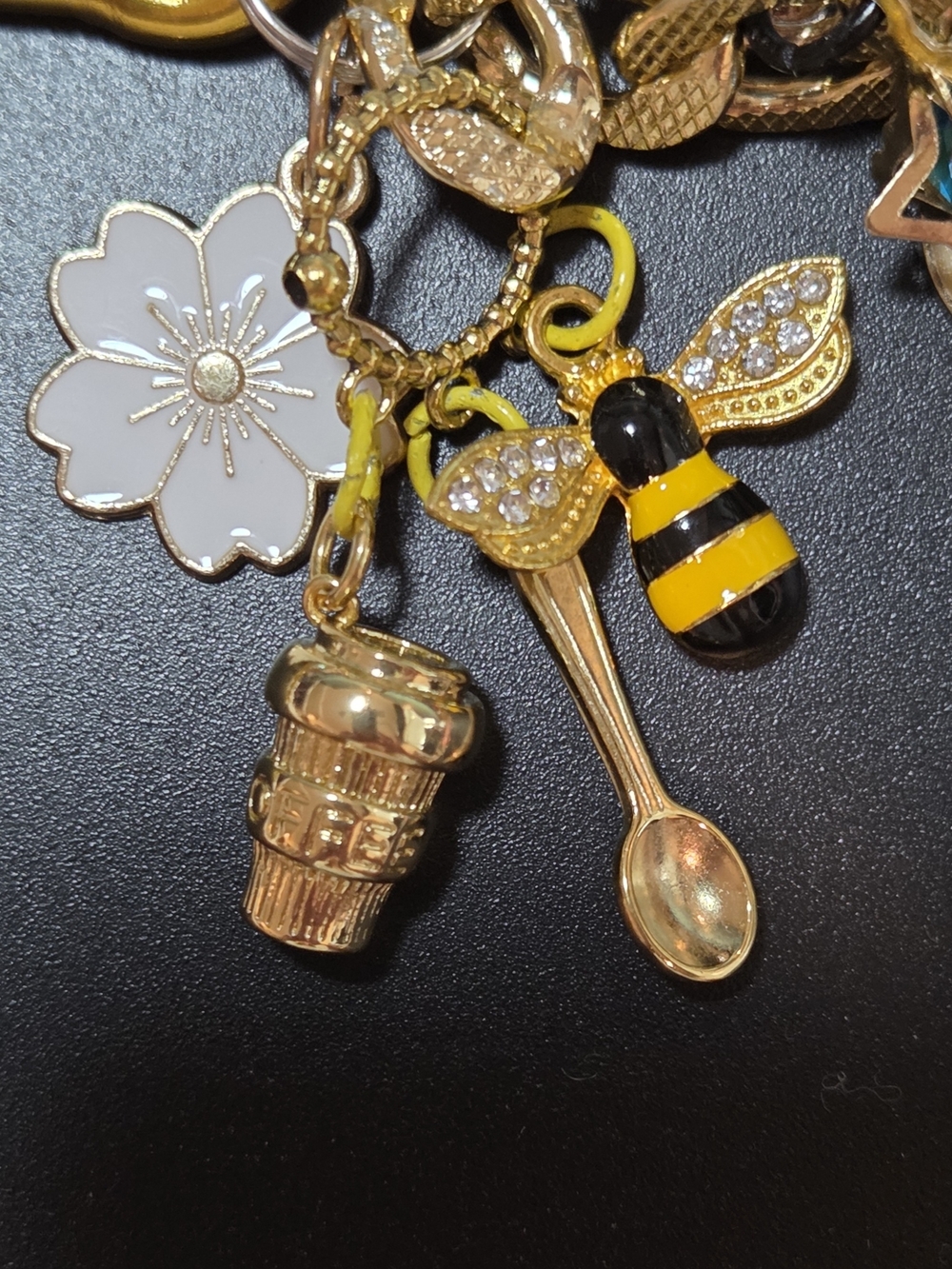 Butterfly keychain charm featuring yellow beaded stretch bracelet! - Picture 10 of 14